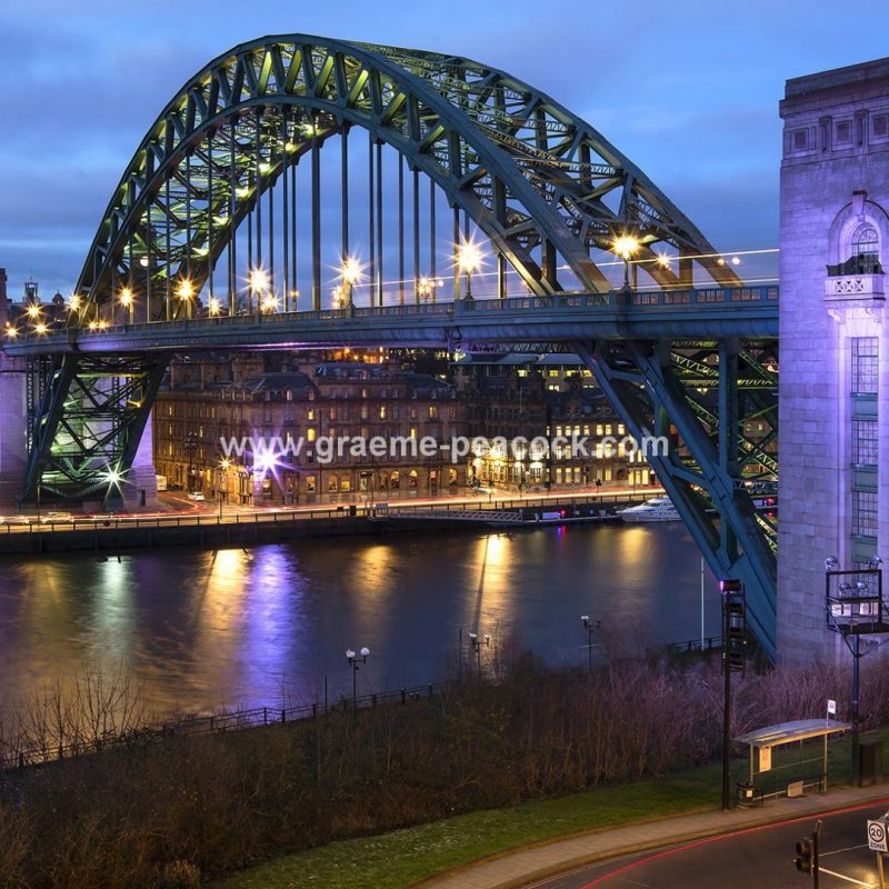 The Tyne bridges at night, Newcastle upon Tyne, Tyne & Wear