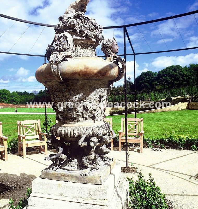 Fox Sculpture, Alnwick Garden