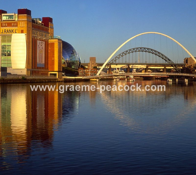 Gateshead Millennium Bridge & The Baltic