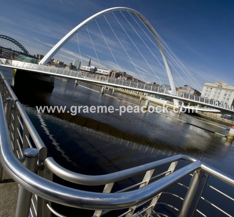 Gateshead Millennium Bridge, Gateshead Quayside