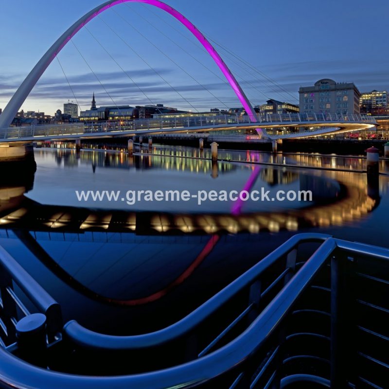 Gateshead Millennium Bridge, Newcastle upon Tyne, Tyne and Wear